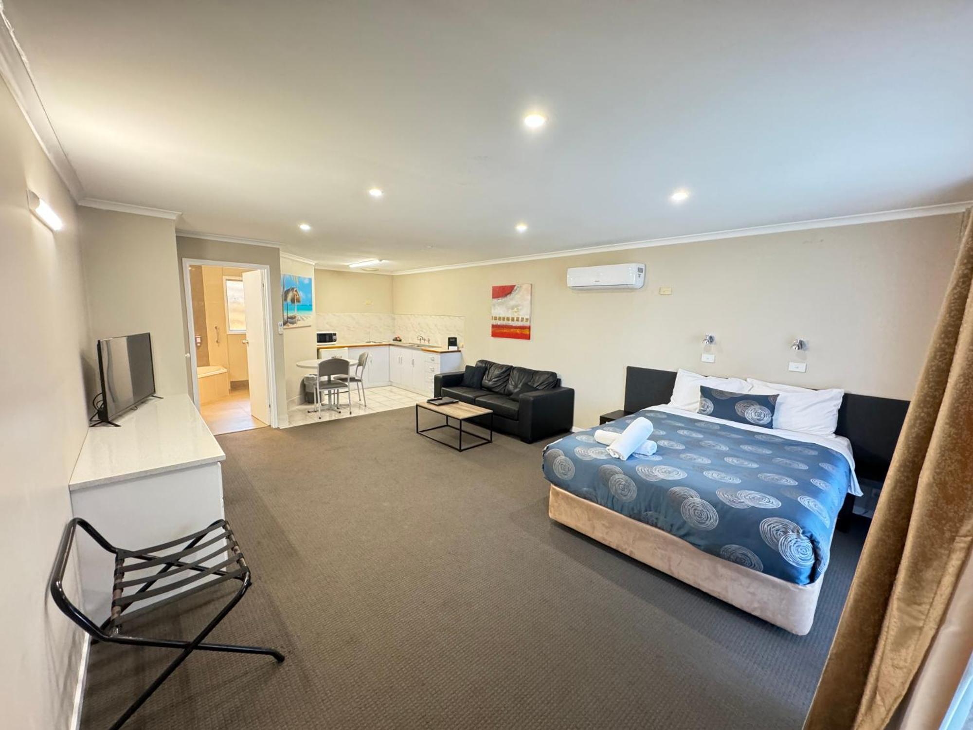 Blue Whale Motor Inn & Apartments Warrnambool Exteriör bild