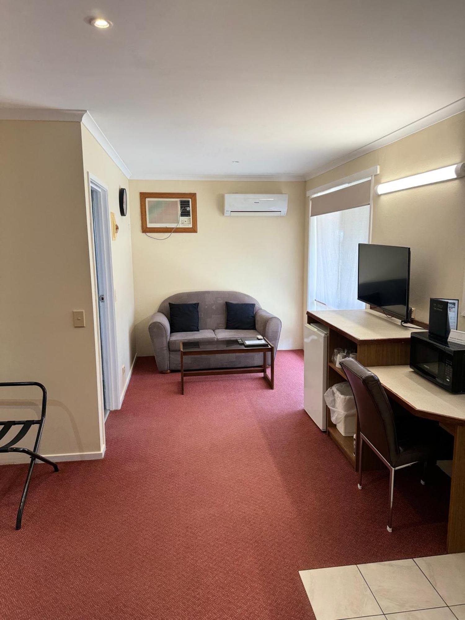 Blue Whale Motor Inn & Apartments Warrnambool Exteriör bild